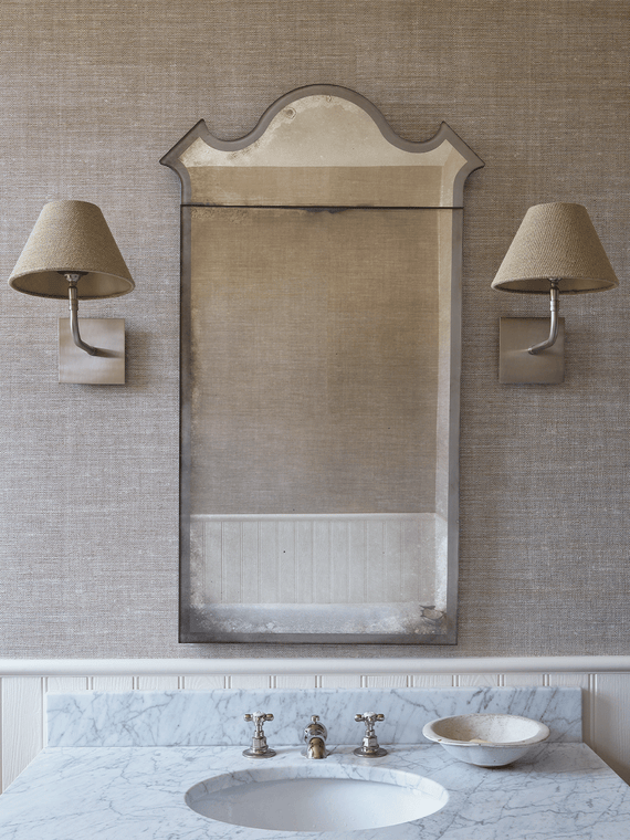 The Anne Mirror